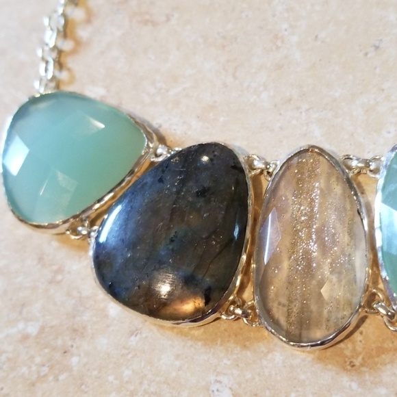 STELLA & DOT Sanibel necklace - Picture 2 of 6